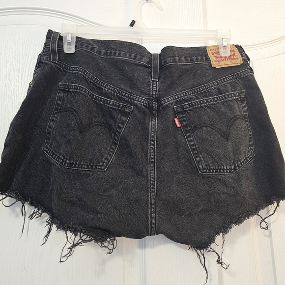 Levi’s 501 Black Button Down Jean Shorts Waist 34 - Picture 2 of 15